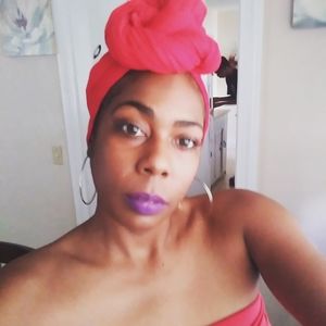 Meet your Posher, Leeann